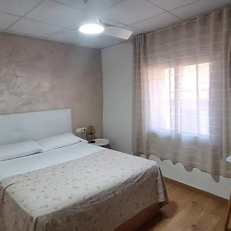Fonda Toldra Guest house Ulldemolins