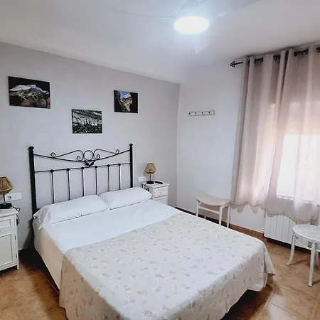 Fonda Toldra Gasthuis 3*
